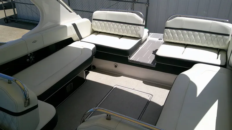 Slide: The Image of Regal 2800 2020 - 7