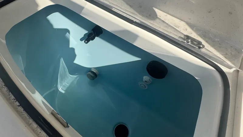 Slide: The Image of Pioneer 222 Sportfish 2026 - 6