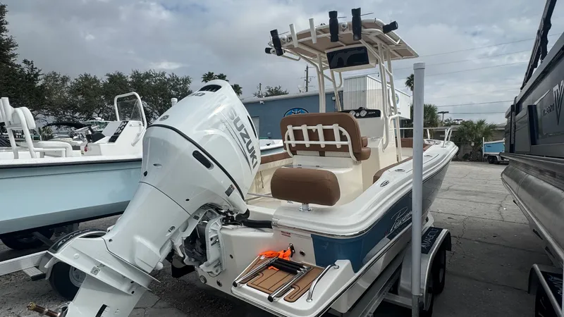 Slide: The Image of Pioneer 202 Sportfish 2026 - 4