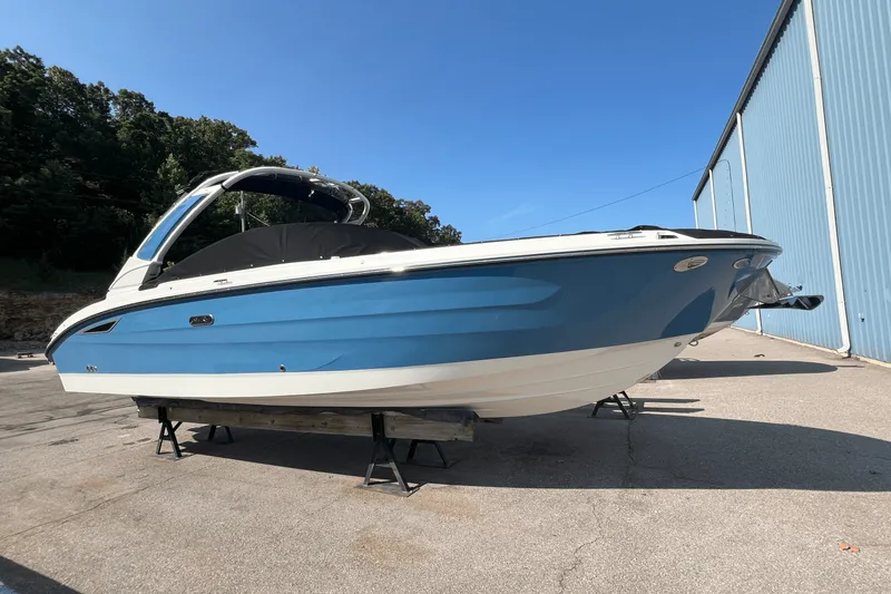 The Image of Sea Ray SDX 270 2025 - 0