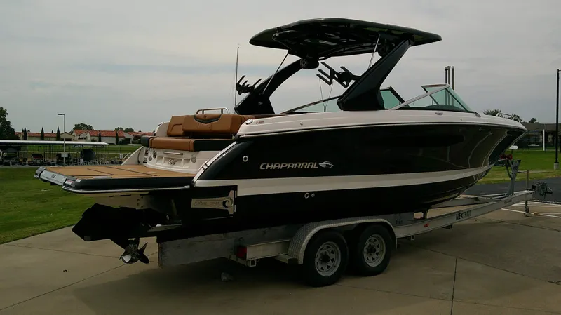 Slide: The Image of Chaparral 30 Surf 2024 - 3