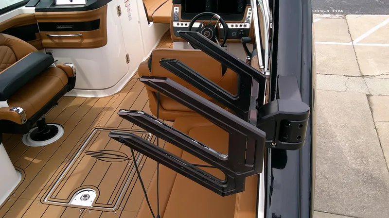 Slide: The Image of Chaparral 30 Surf 2024 - 8