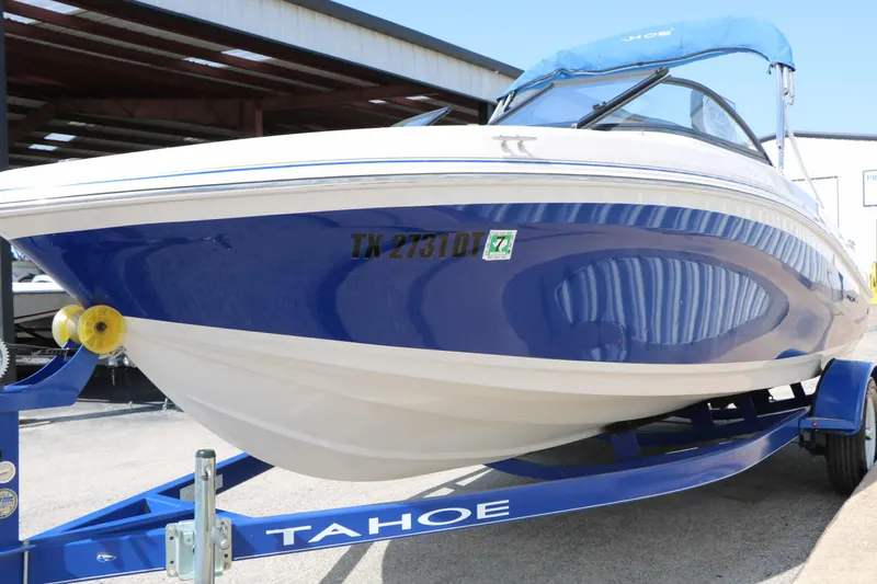 Slide: The Image of Tahoe 450 Ts 2016 - 10