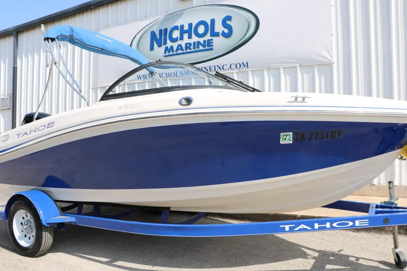 Slide: The Image of Tahoe 450 Ts 2016 - 9