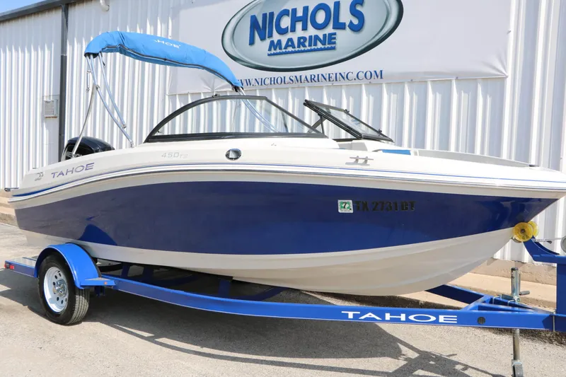 Slide: The Image of Tahoe 450 Ts 2016 - 2