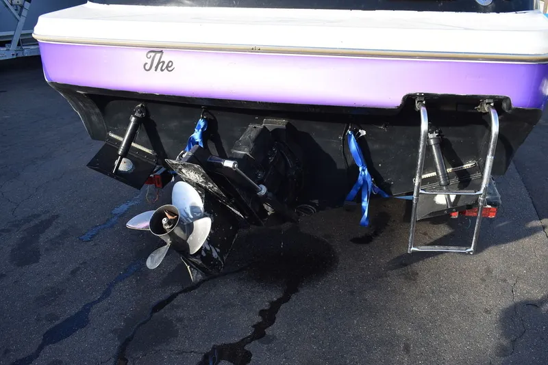 Slide: The Image of Maxum 2300SC 1999 - 31