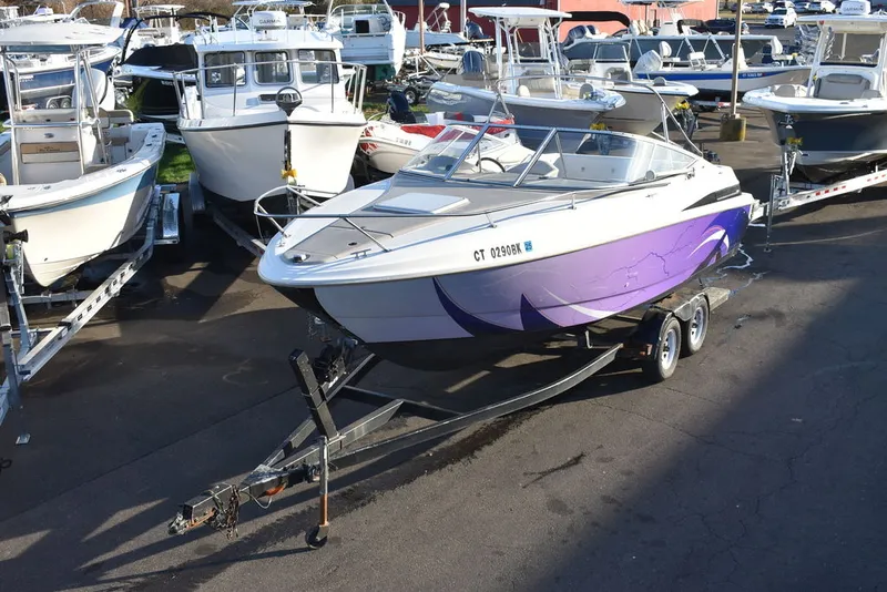 Slide: The Image of Maxum 2300SC 1999 - 4