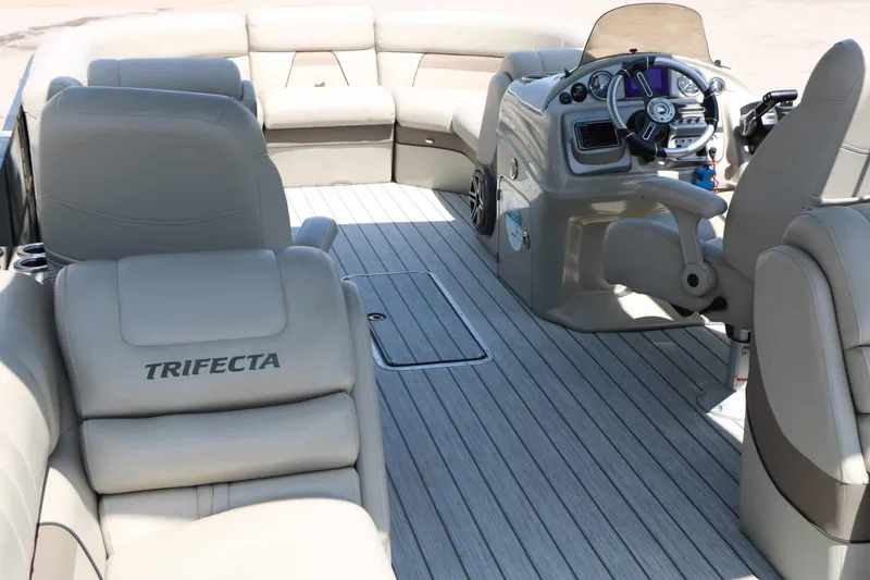 Slide: The Image of Trifecta 23 RF SS Arch 3.0 2019 - 26