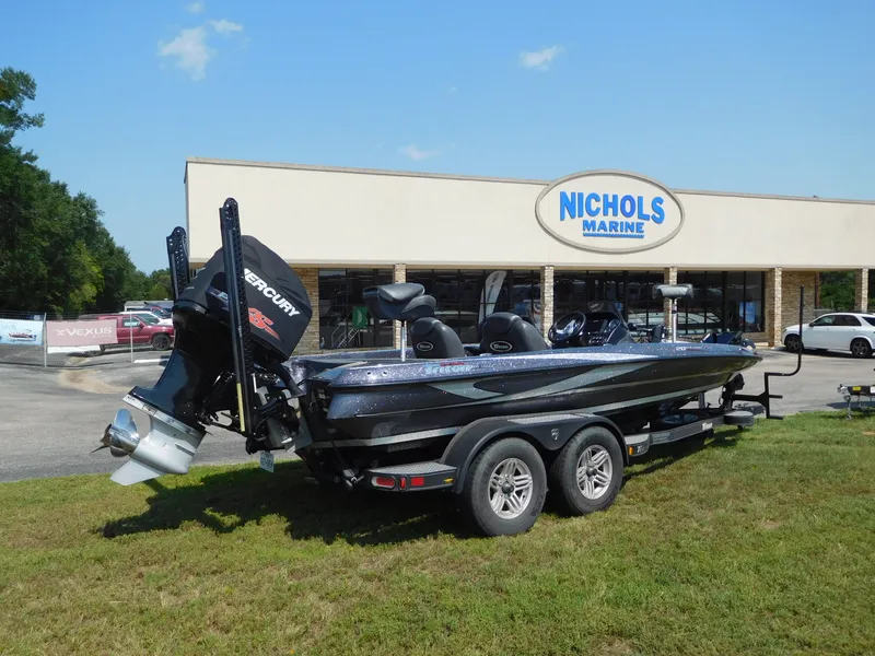 The Image of Triton 20 TRX Patriot 2018 - 0