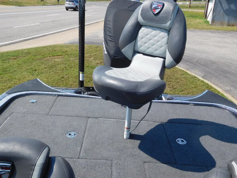 Slide: The Image of Triton 20 TRX Patriot 2018 - 13