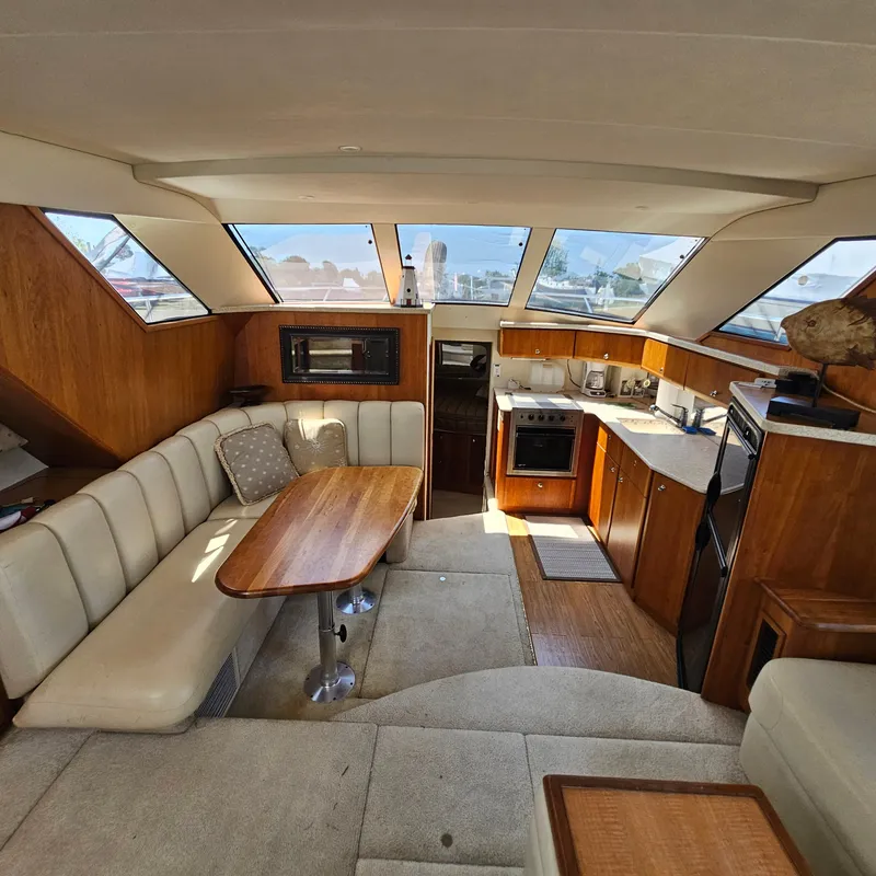 Slide: The Image of Silverton 392 Motor Yacht 2000 - 18