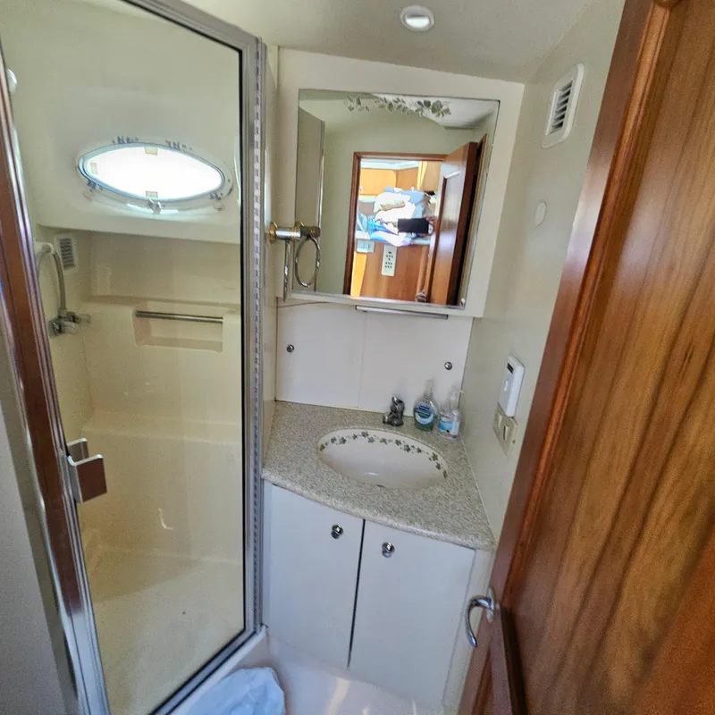 Slide: The Image of Silverton 392 Motor Yacht 2000 - 23