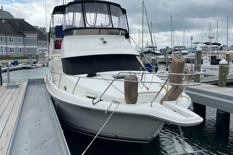 Slide: The Image of Silverton 392 Motor Yacht 2000 - 3