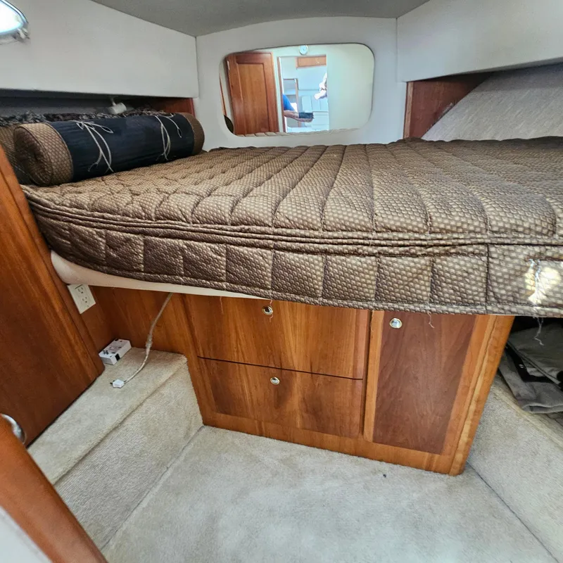 Slide: The Image of Silverton 392 Motor Yacht 2000 - 31