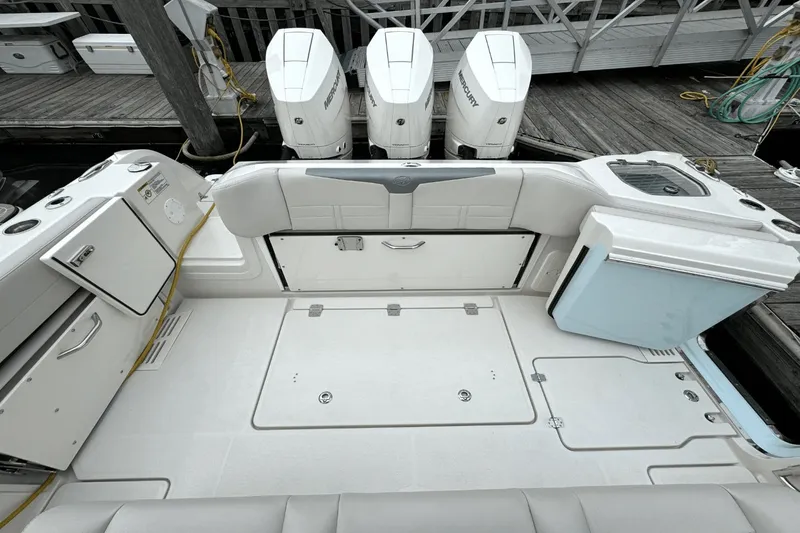 Slide: The Image of Sailfish 360 CC 2025 - 15