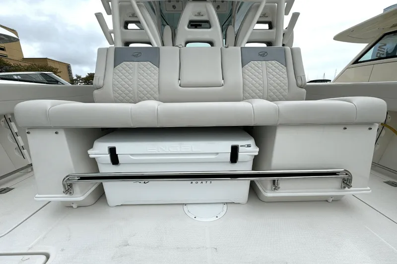 Slide: The Image of Sailfish 360 CC 2025 - 23