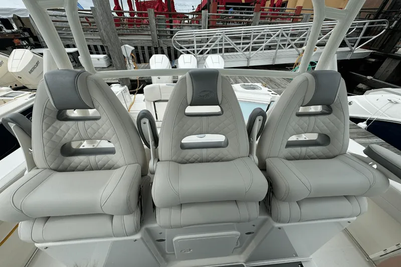 Slide: The Image of Sailfish 360 CC 2025 - 33