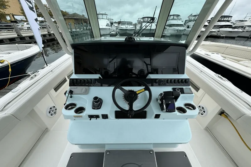 Slide: The Image of Sailfish 360 CC 2025 - 35