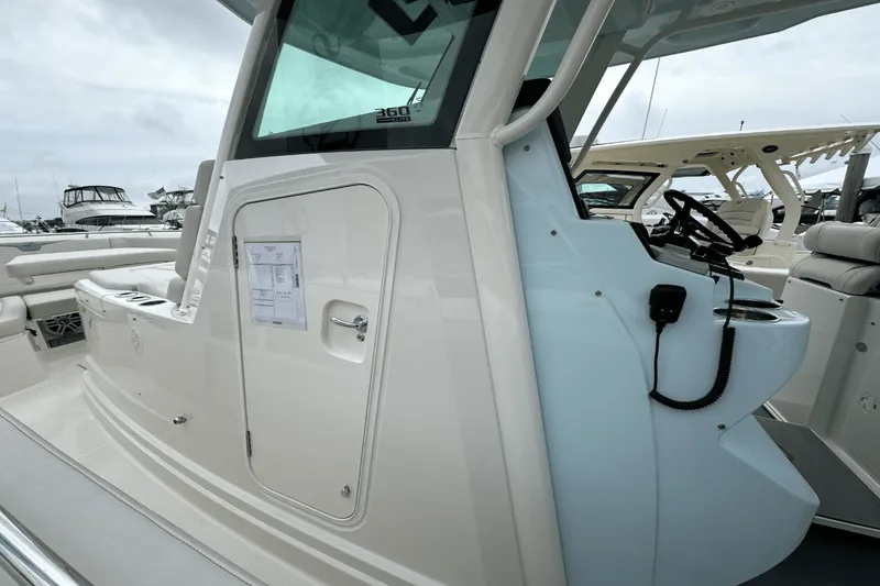 Slide: The Image of Sailfish 360 CC 2025 - 39