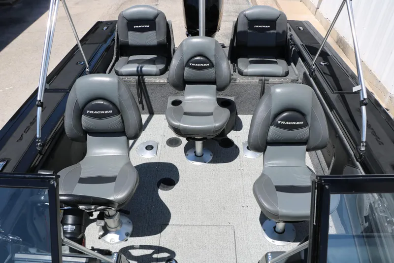 Slide: The Image of Tracker Targa V-19 Combo 2020 - 43
