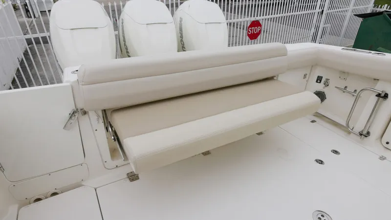 Slide: The Image of Boston Whaler 380 Outrage 2018 - 16