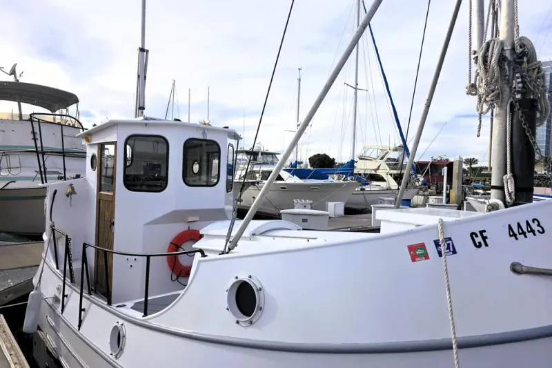 Slide: The Image of Custom 25 Tug 2016 - 3