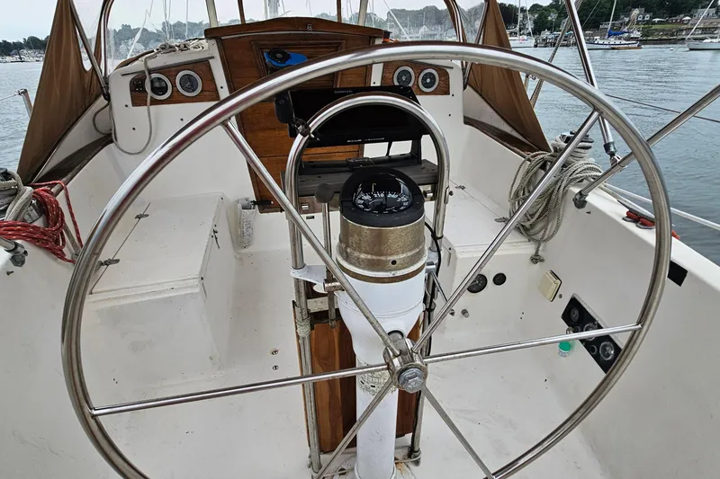 Slide: The Image of Seafarer 38 1977 - 11