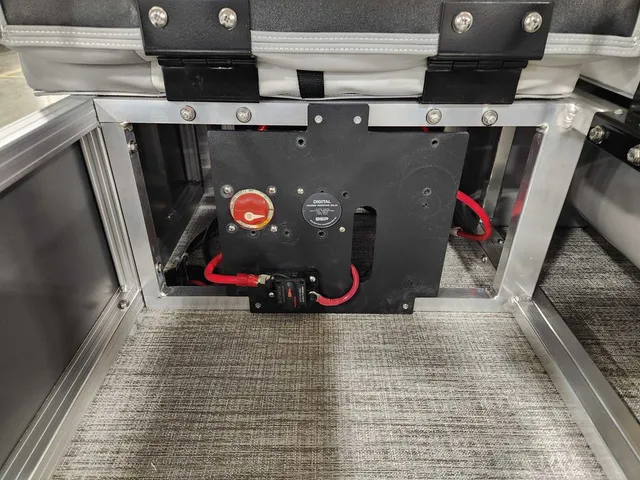 Slide: The Image of Avalon 2385 25 Venture 85 VRB 2026 - 10