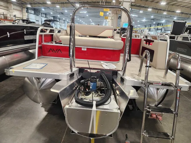 Slide: The Image of Avalon 2385 25 Venture 85 VRB 2026 - 12