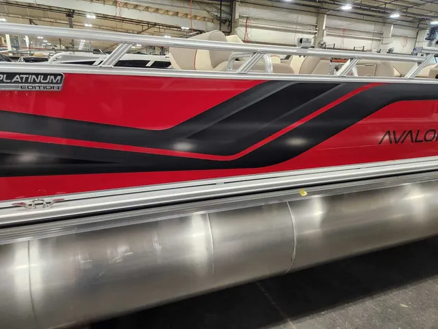 Slide: The Image of Avalon 2385 25 Venture 85 VRB 2026 - 6