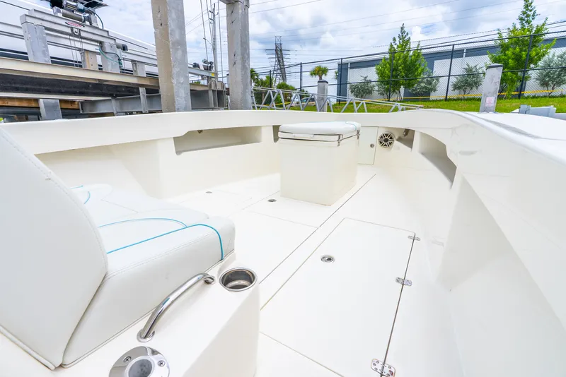 Slide: The Image of SeaVee 340Z 2020 - 50