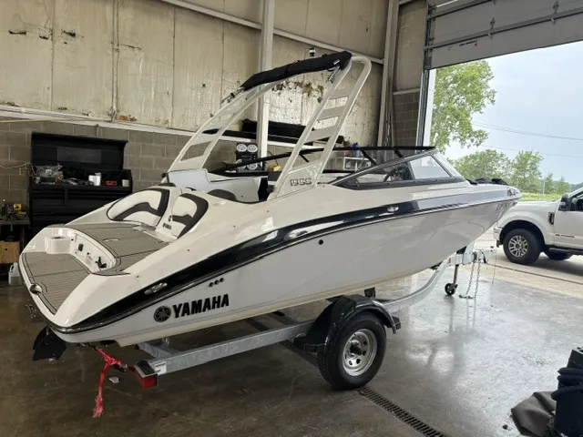 The Image of Yamaha 195S 2025 - 0