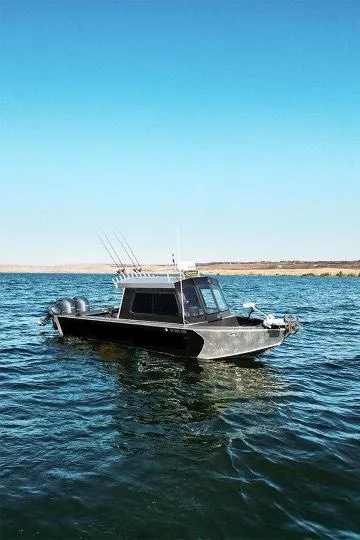 The Image of Custom Umpqua Marina 26 bay series 2022 - 0