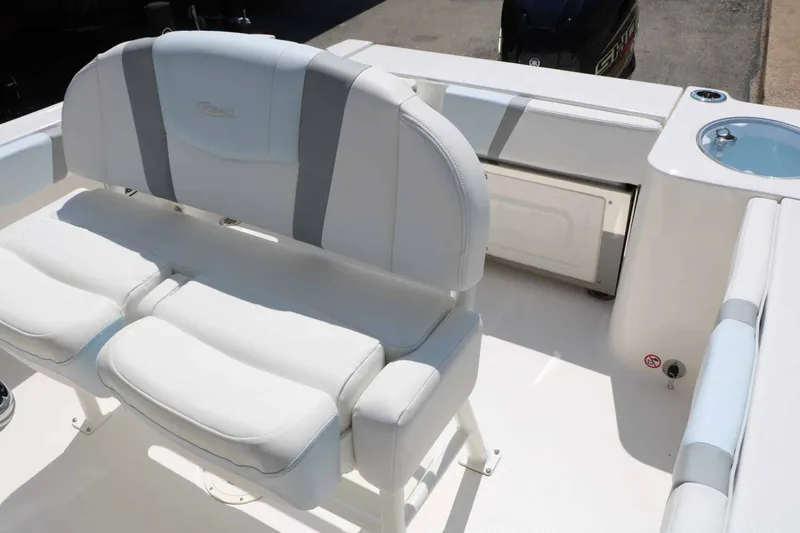 Slide: The Image of Robalo R230 Center Console 2026 - 26