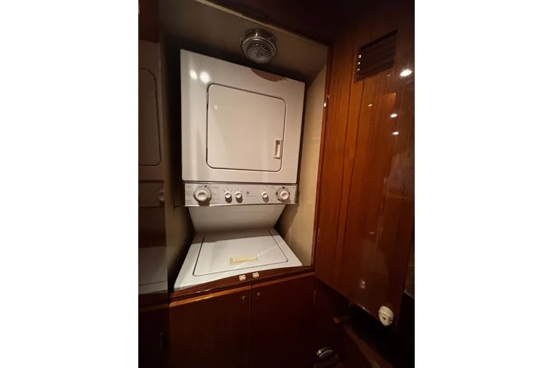 Slide: The Image of Jefferson Marquessa 56 Cockpit 2000 - 56