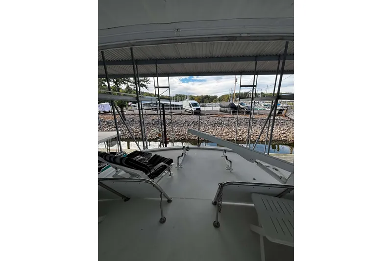 Slide: The Image of Jefferson Marquessa 56 Cockpit 2000 - 18