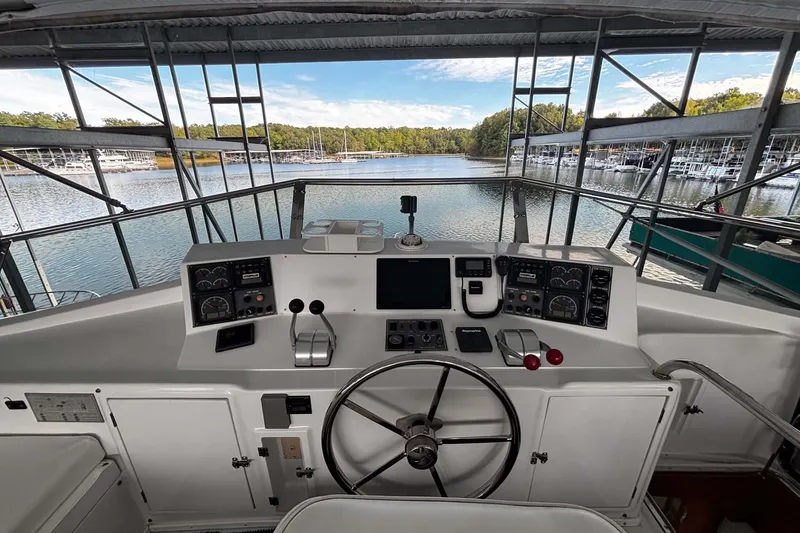 Slide: The Image of Jefferson Marquessa 56 Cockpit 2000 - 20