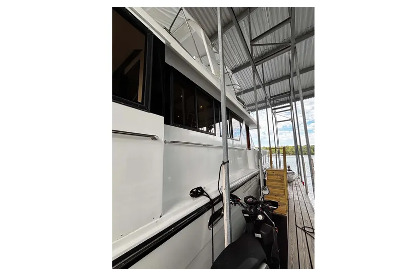 Slide: The Image of Jefferson Marquessa 56 Cockpit 2000 - 9