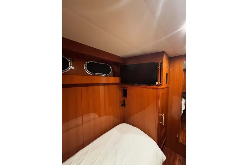 Slide: The Image of Jefferson Marquessa 56 Cockpit 2000 - 57