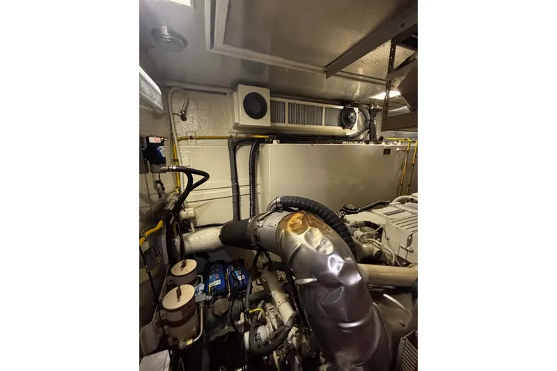 Slide: The Image of Jefferson Marquessa 56 Cockpit 2000 - 30