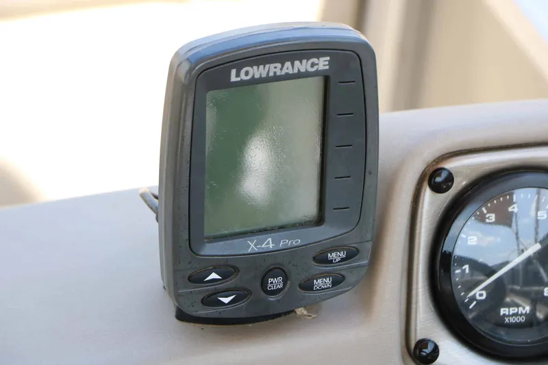 Slide: The Image of Lowe Sun Cruiser GS 202 2011 - 24