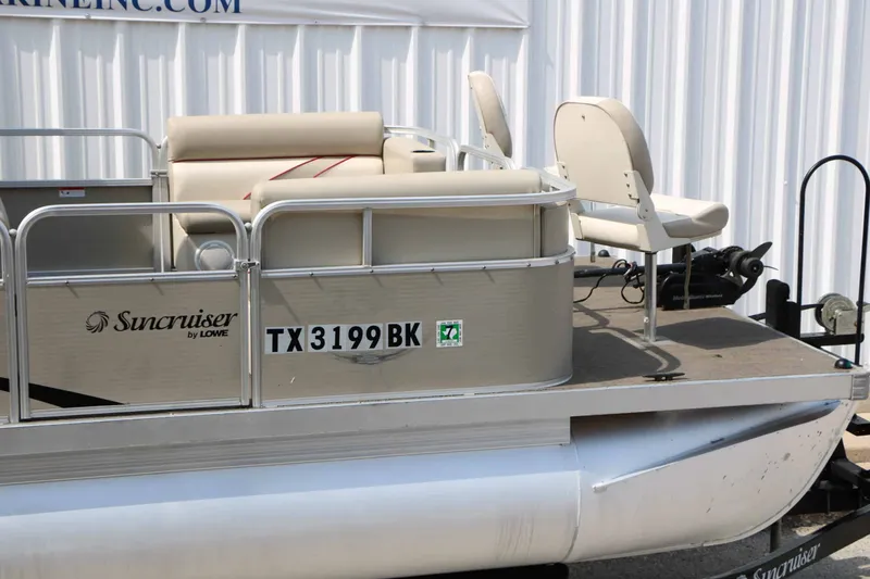 Slide: The Image of Lowe Sun Cruiser GS 202 2011 - 8