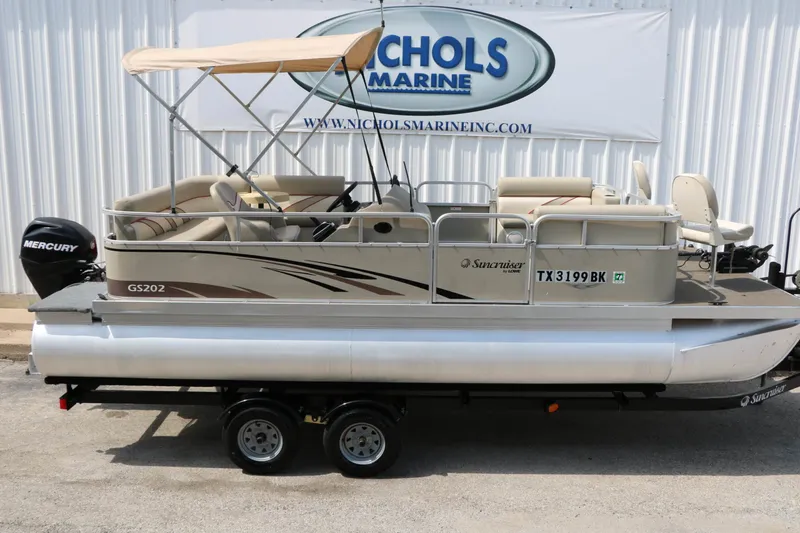 Slide: The Image of Lowe Sun Cruiser GS 202 2011 - 7