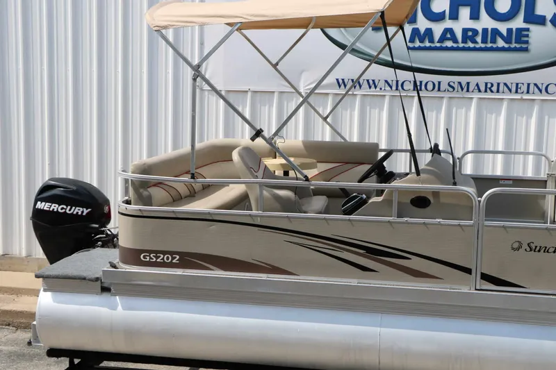 Slide: The Image of Lowe Sun Cruiser GS 202 2011 - 9