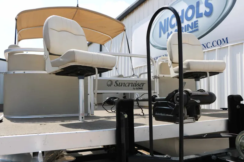 Slide: The Image of Lowe Sun Cruiser GS 202 2011 - 10