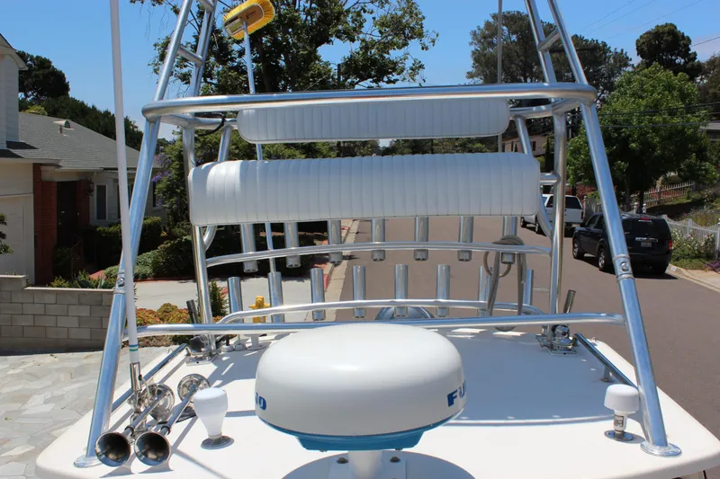 Slide: The Image of Parker Marine 2320 2008 - 5