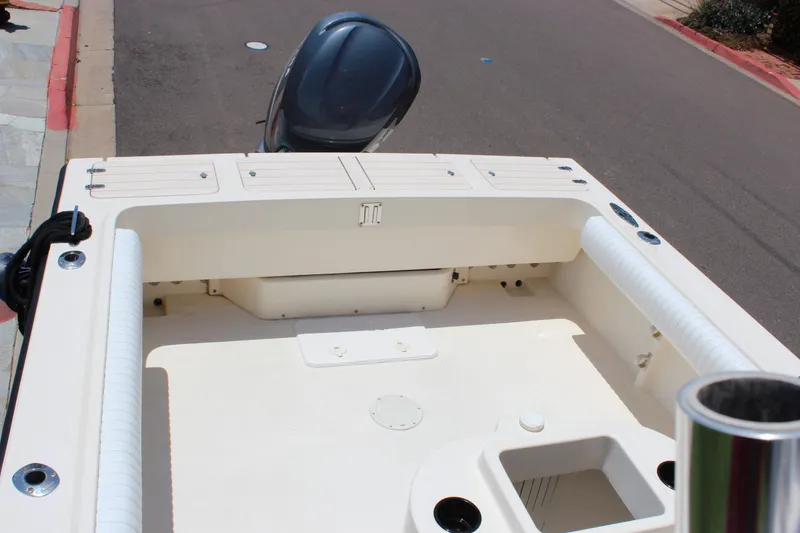 Slide: The Image of Parker Marine 2320 2008 - 4