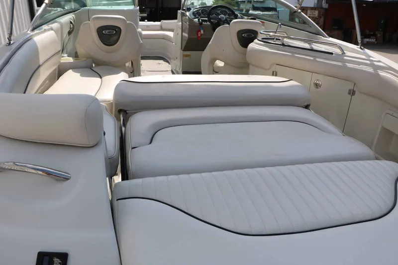 Slide: The Image of Crownline Boats 240 Ex 2004 - 25