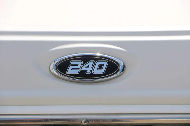 Slide: The Image of Crownline Boats 240 Ex 2004 - 49