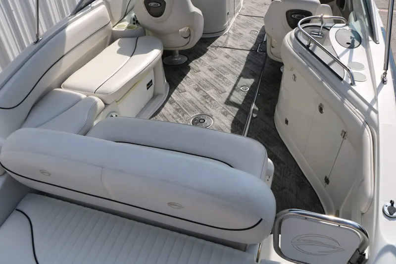Slide: The Image of Crownline Boats 240 Ex 2004 - 17